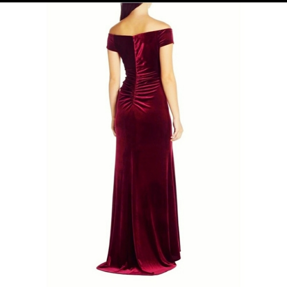 Vince Camuto burgundy velvet dress - Picture 2 of 2